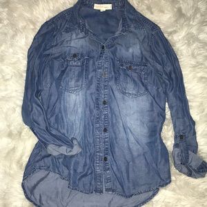 Cotton, jean like button up!